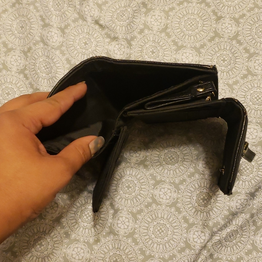 Wallet - Picture 4 of 5